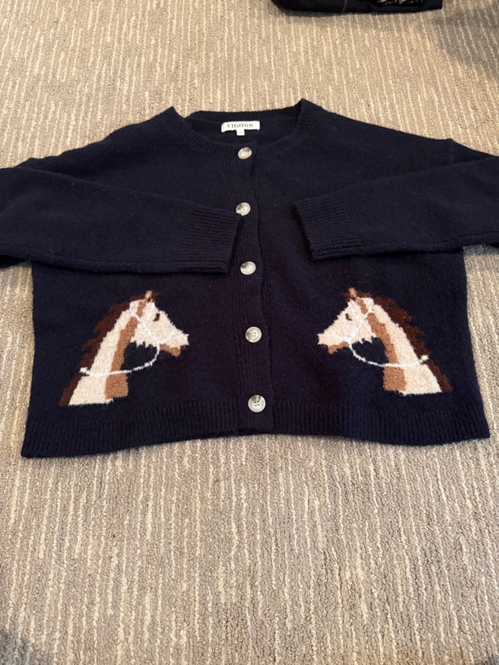Sweater with horses